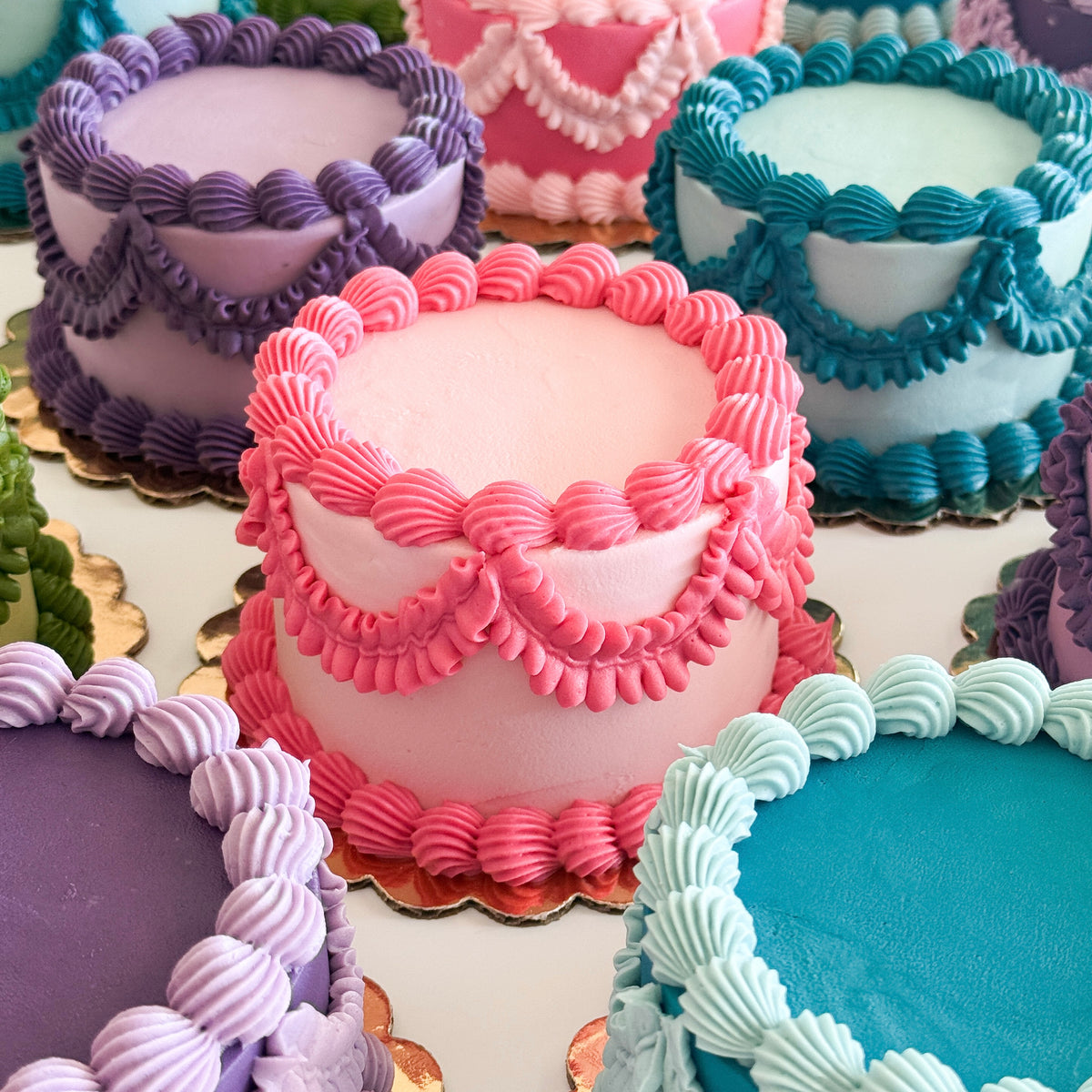 Mini Vintage Cake