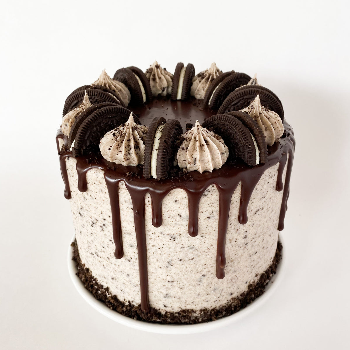 Loaded Cookies & Cream Cake